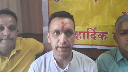 Chardham Yatra 2024 Hotel Association Protest begins against limiting number of pilgrims Per Day