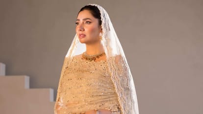 Pakistani actress Hania Aamir and Mahira Khan instagram account banned in india After Pahalgam terror Attack