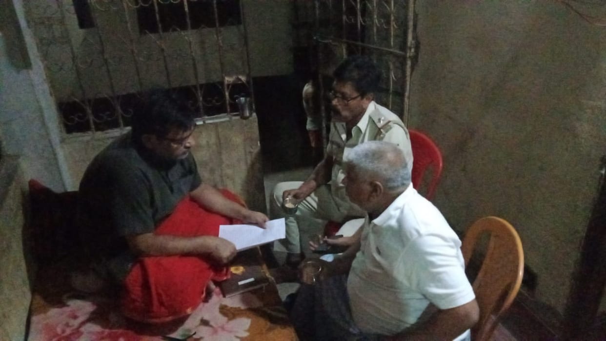 Bihar Crime: Criminals opened fire at house of senior JDU leader Vishwanath Singh; incident captured in CCTV