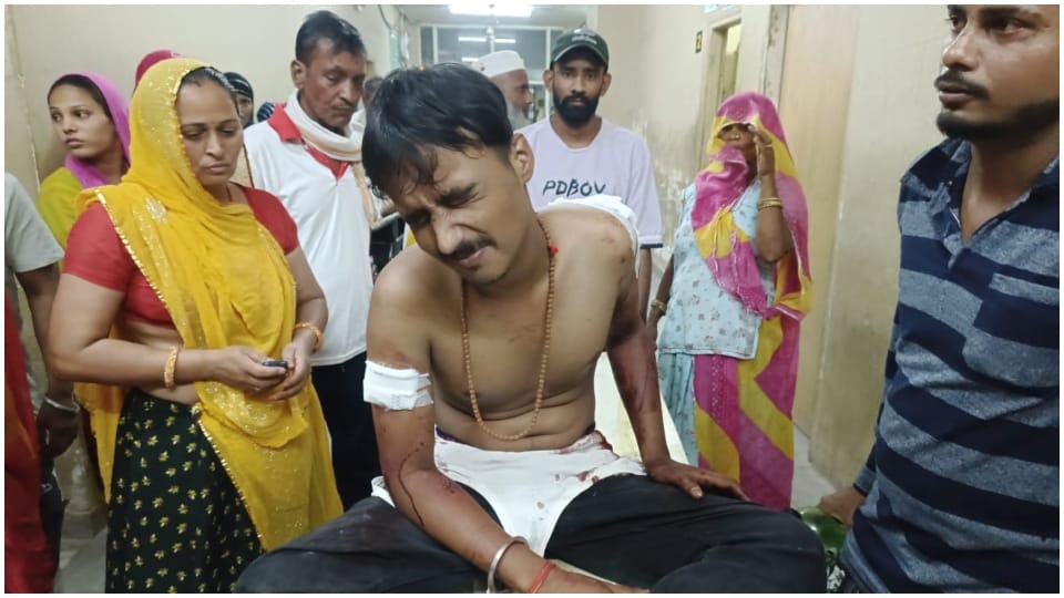 Bikaner News: Knife incident at some distance from Kotwali police station two youths injured