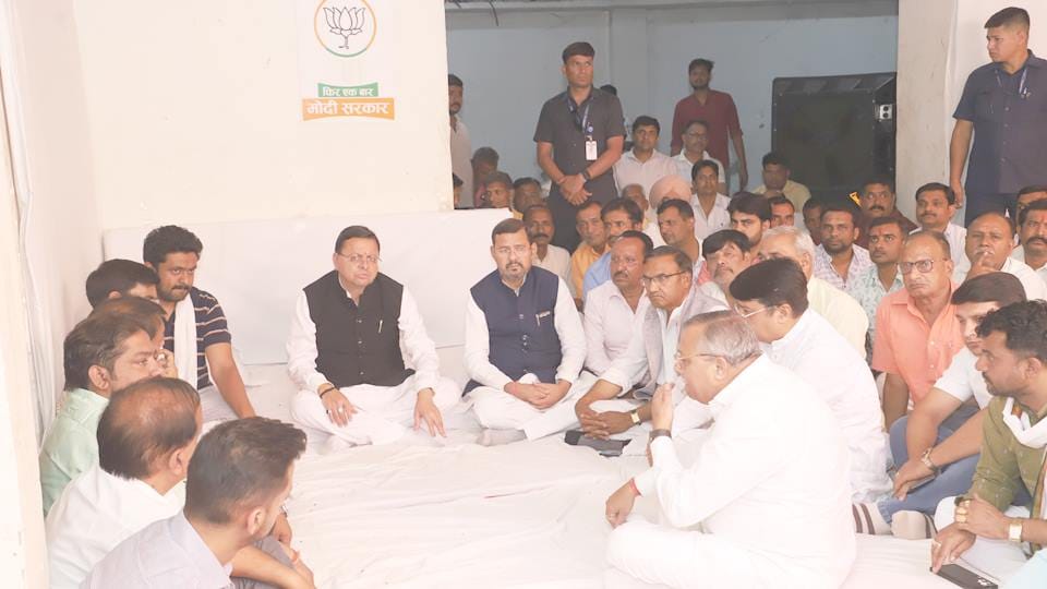 Moradabad: Uttarakhand CM Dhami became emotional remembering former MP Sarvesh Singh