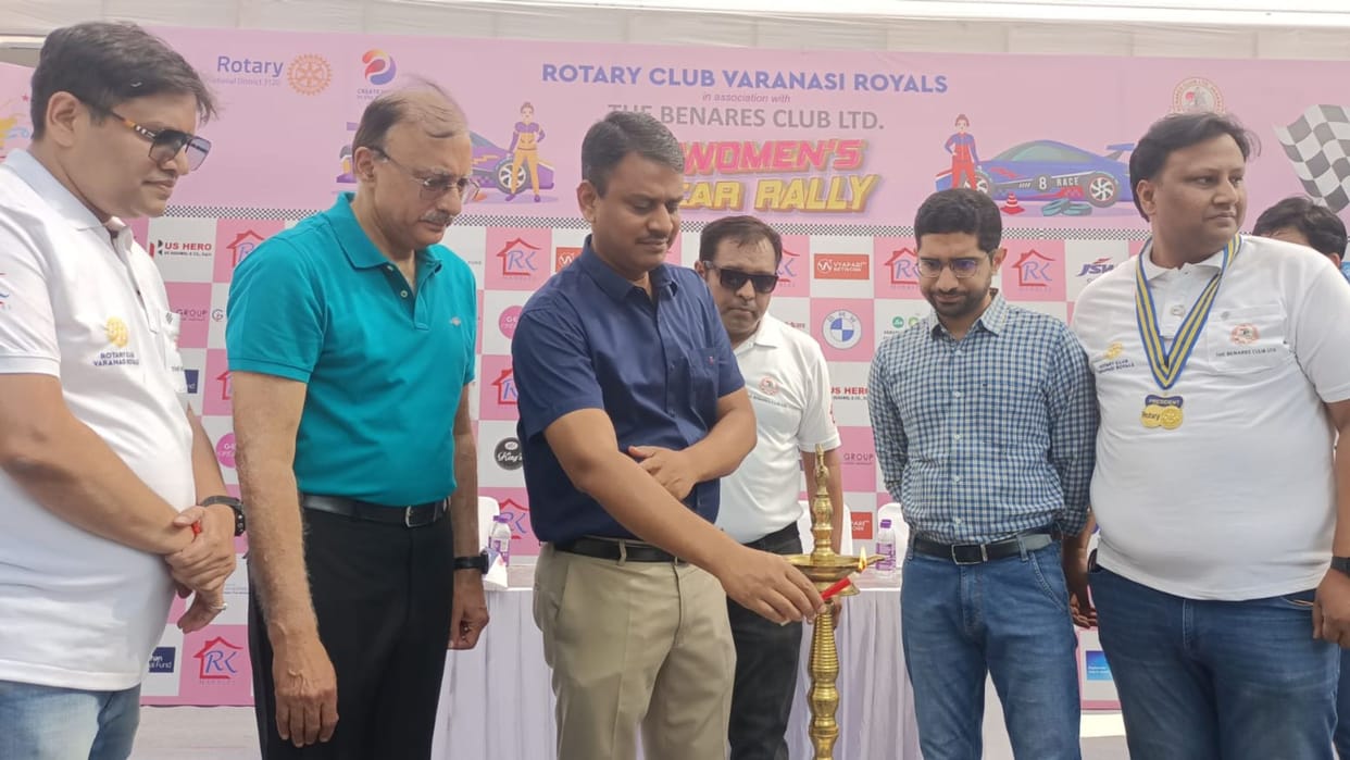 Lok sabha election DM Varanasi inaugurates voter awareness program