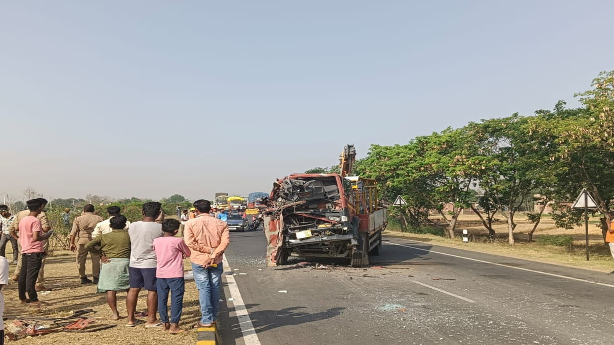 DCM driver died in a road accident near Gorakhpur Khorabar