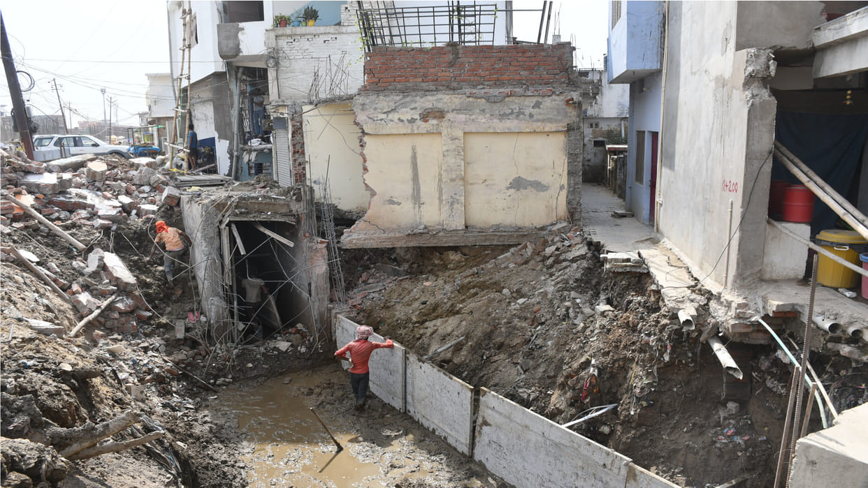 The house collapsed on its own or due to negligence,CCTV footage will reveal the reason in Gorakhpur