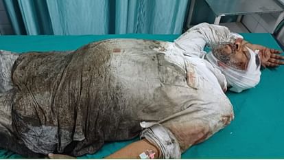 Punjab: शिरोमणि अकाली दल बीसी मोर्चा के जिला प्रधान पर जानलेवा हमला, हमलावर फरार Punjab: Deadly attack on district head of Shiromani Akali Dal BC Morcha