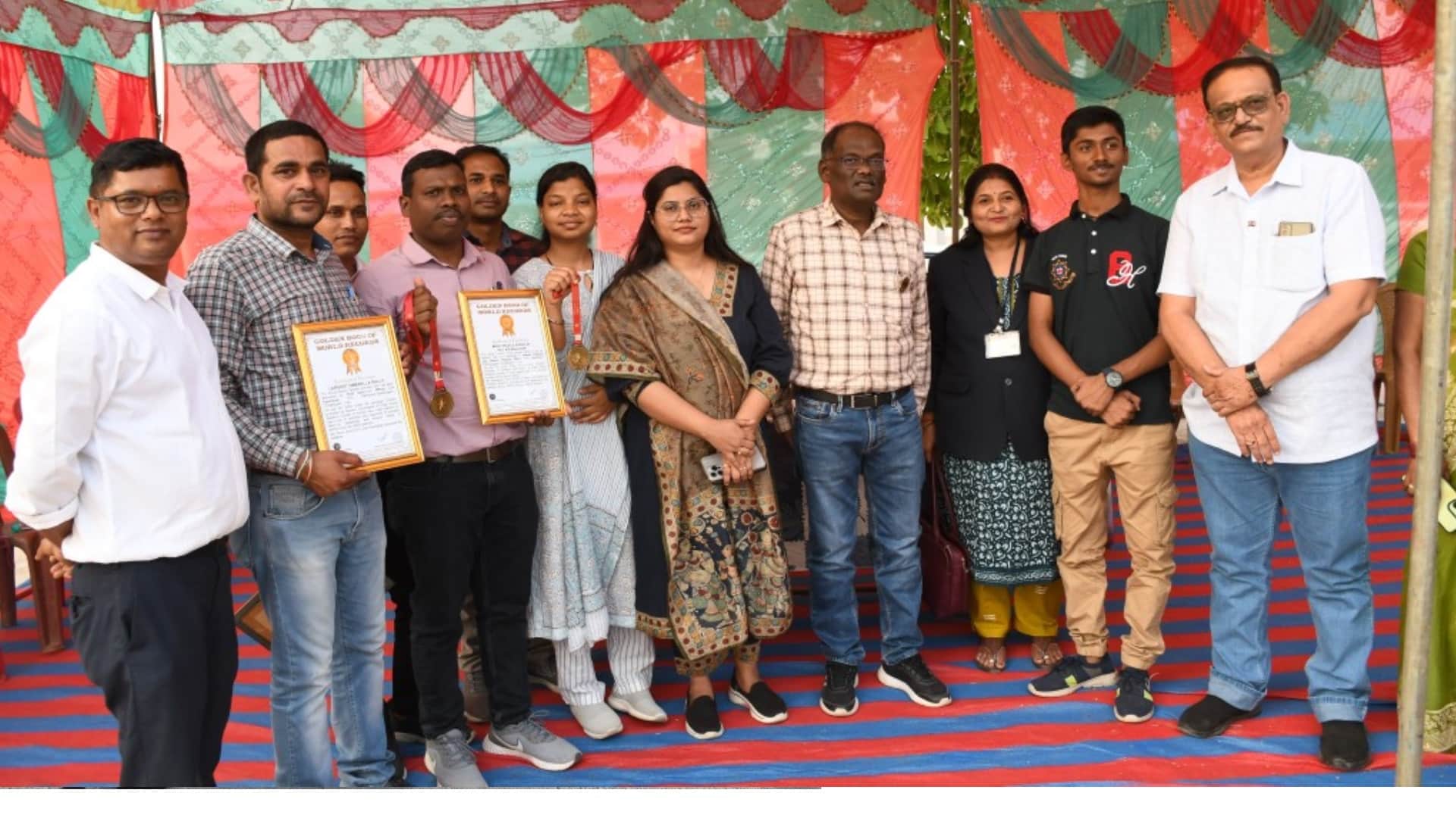 Voting Awareness in Balrampur: Women Sweep Balloon, Umbrella Rally gets Golden Book of World Record