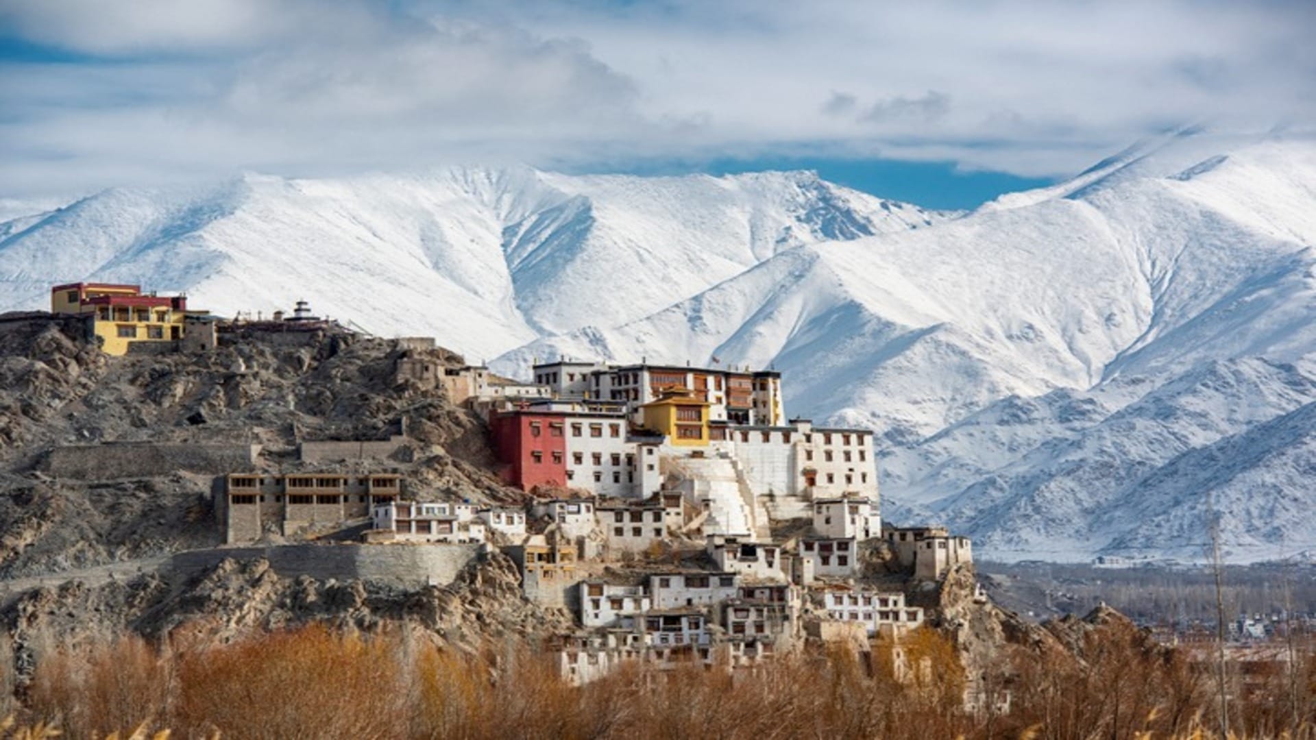 IRCTC Leh Ladakh Tour Package 2024 Check Fare Price And Complete Details here