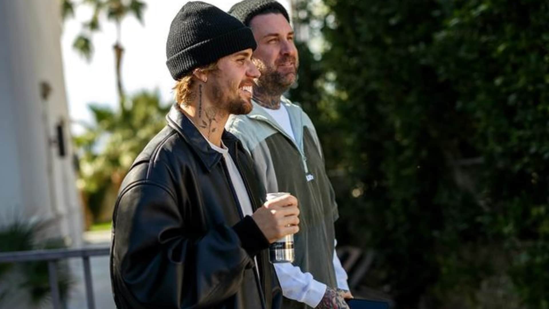 Justin Bieber shared crying selfie on Social media fans concerned about pop singer deets inside