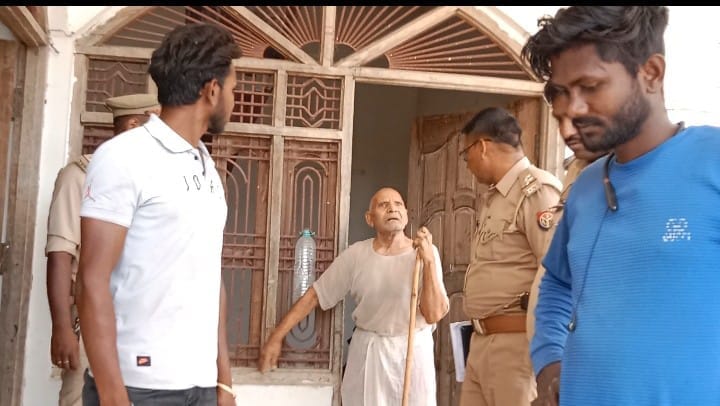 Police Attachment action at house of SP leader murder accused in Ghazipur