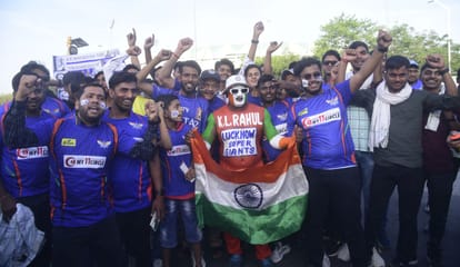 IPL MATCH: This time Lucknow people are crazy about Rahul, forgetting Dhoni, blue jerseys dominate