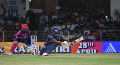 IPL MATCH: This time Lucknow people are crazy about Rahul, forgetting Dhoni, blue jerseys dominate