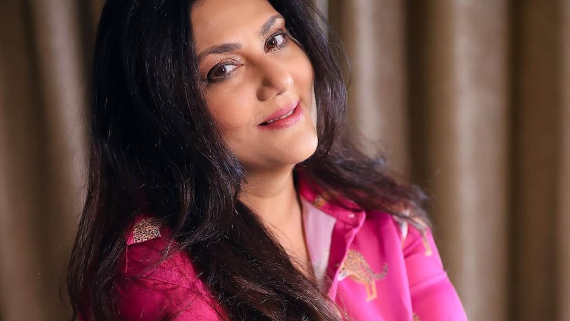 Ramayan serial actress Dipika Chikhlia got so many bouquets on birthday could not open the door of the house