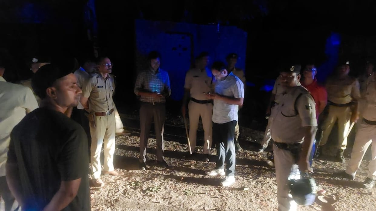 Bihar News: Clash between two groups in Nalanda, bricks and stones thrown, turned into bihar police cantonment