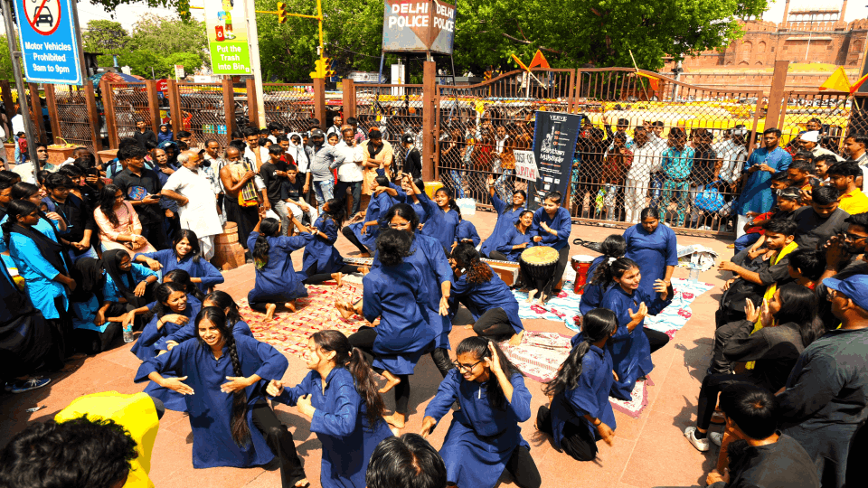 DU Student raise awareness against social evils through nukkad natak