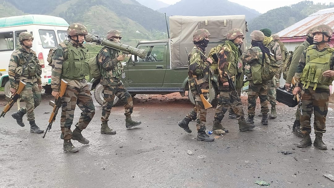 Jammu Kashmir : Search operation continues in Basantgarh of Udhampur security tightened on the highway includi