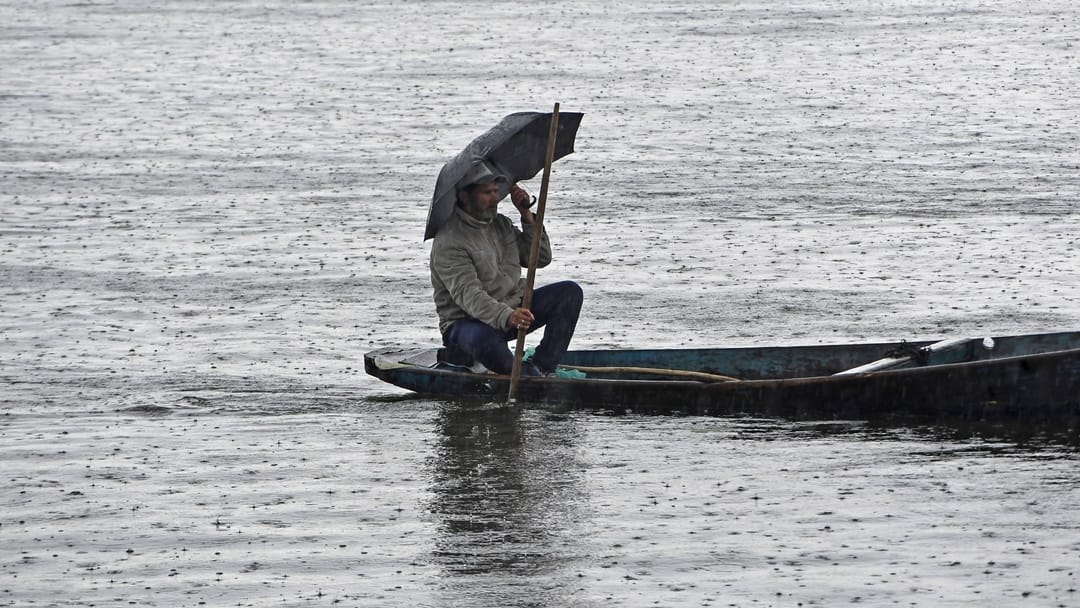 Assam: Due to cyclone Remal, excessive rain in many parts of Assam, state administration issued alert
