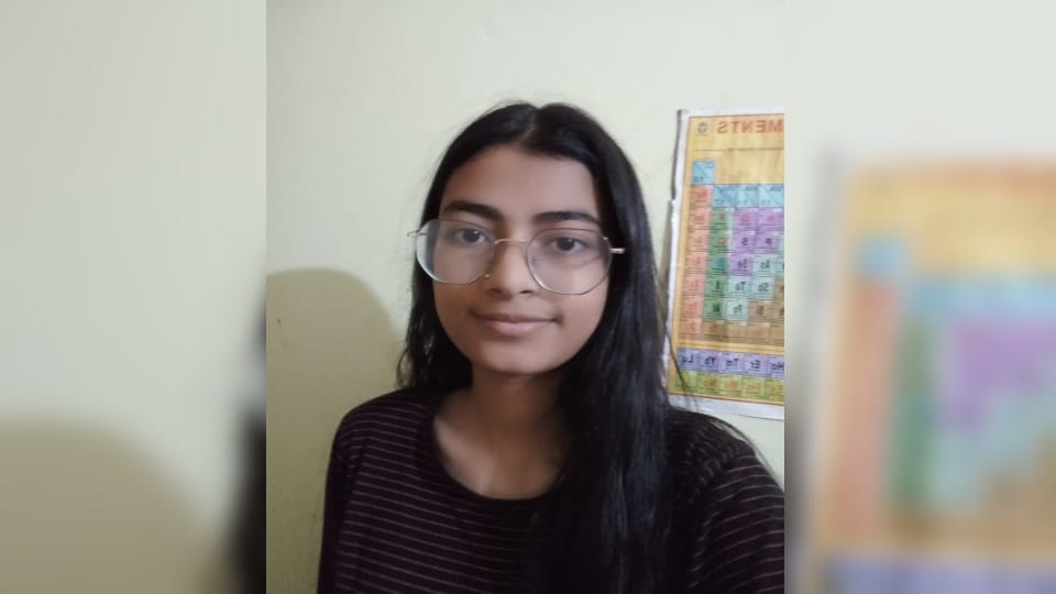 Bihar Jyoti Jha topped in Himachal father is a painter and mother works in a shop