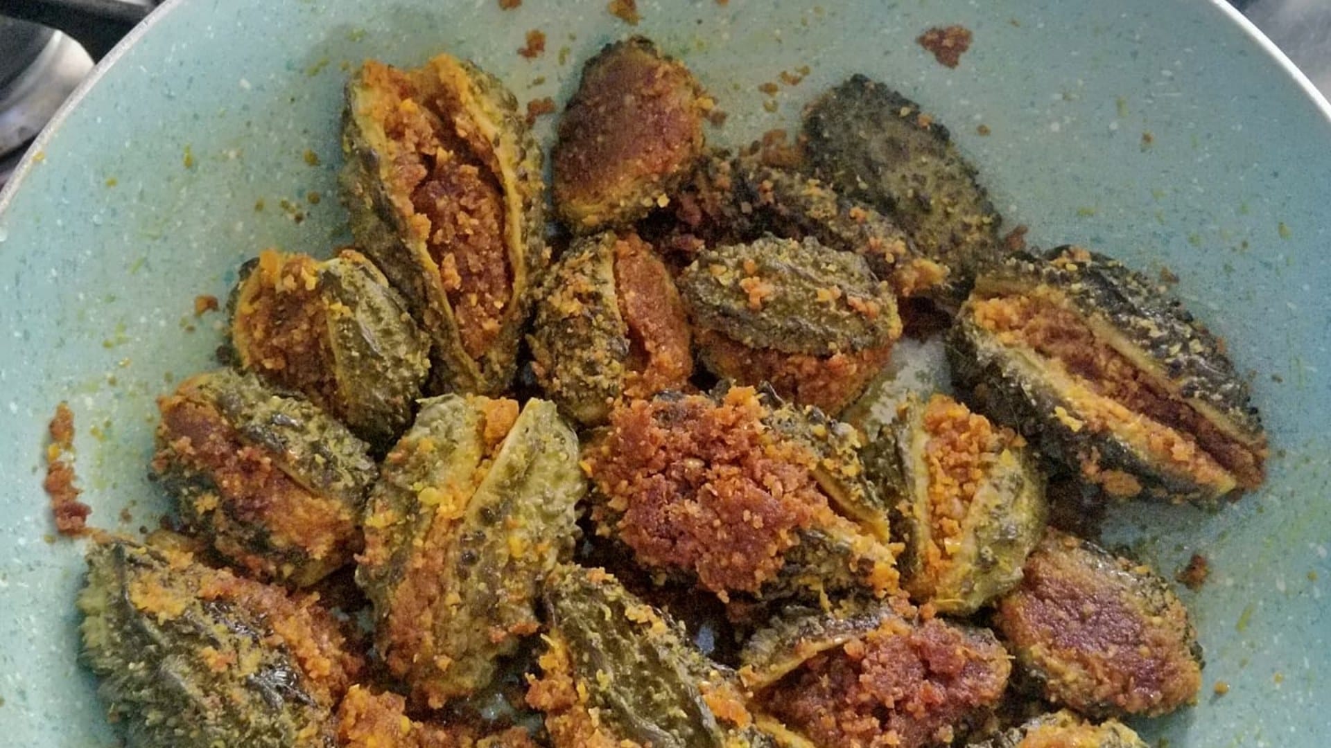 simple Karela Recipe in hindi how to remove bitterness of karela