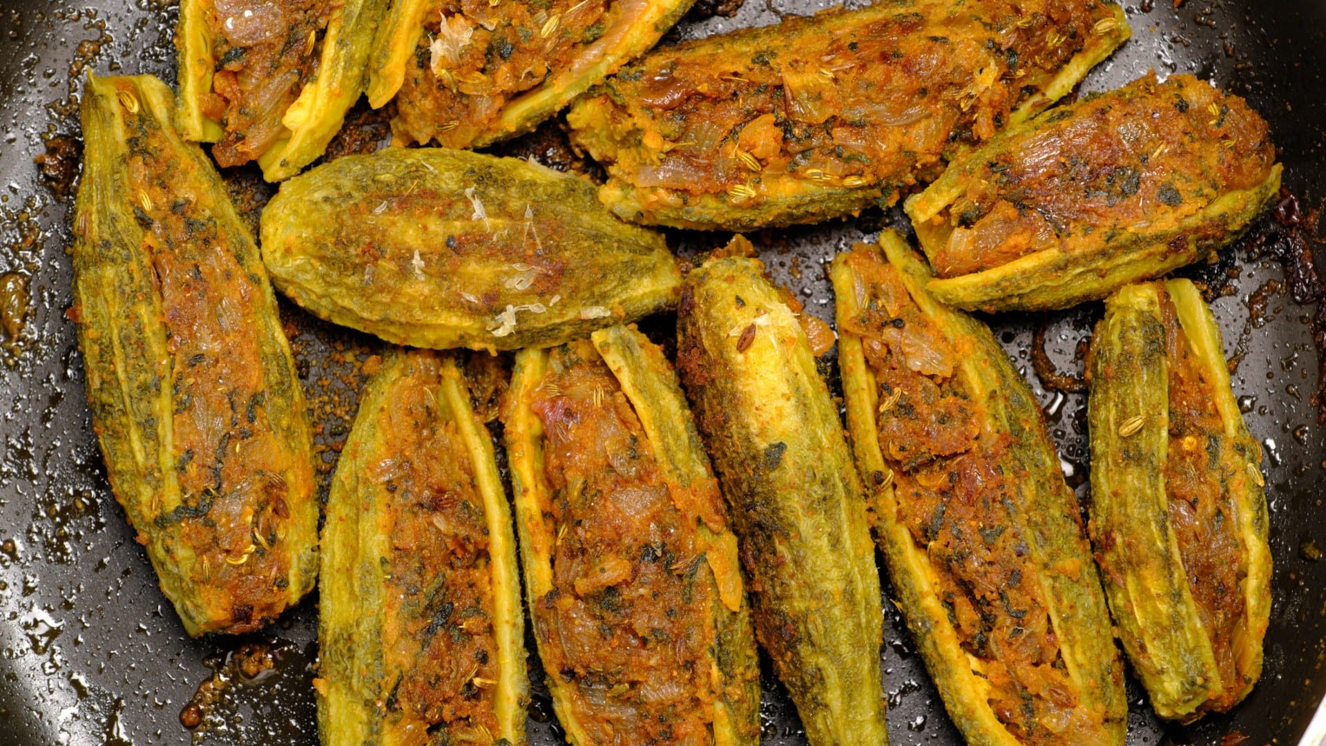 simple Karela Recipe in hindi how to remove bitterness of karela