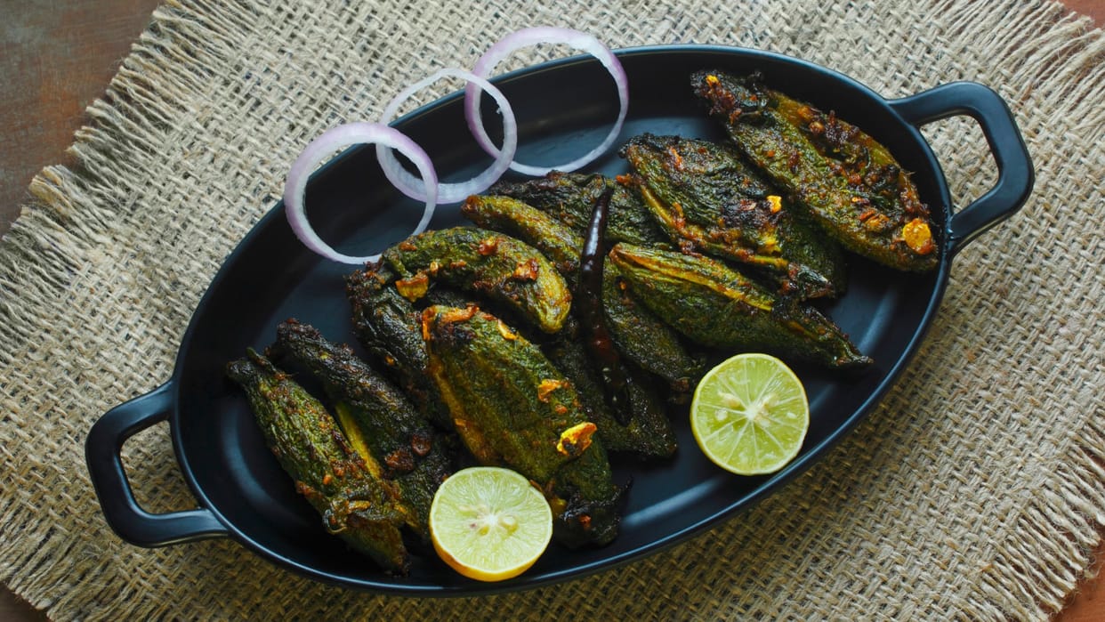 simple Karela Recipe in hindi how to remove bitterness of karela