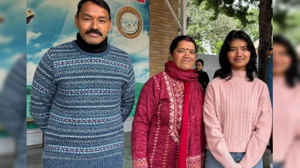 HP Board 12th Topper:12th class topper Chhaya Chauhan wants to become an engineer in future
