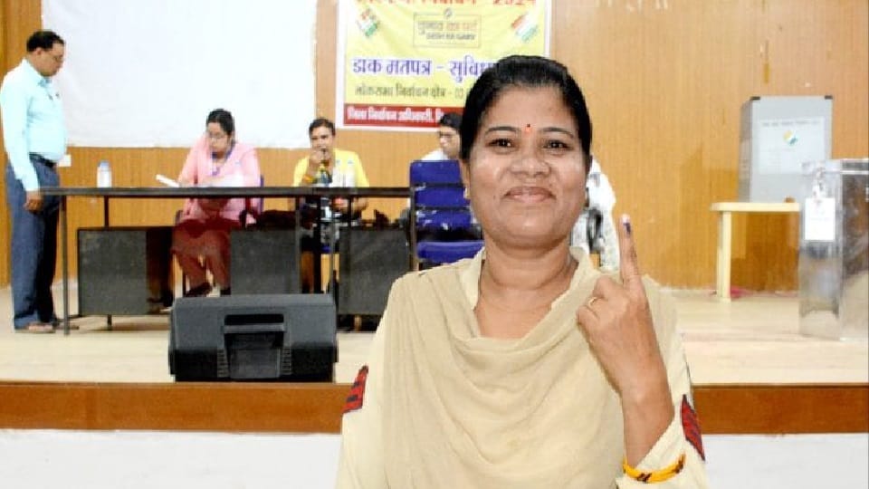 Janjgir Champa 78 postal ballot papers found on first day