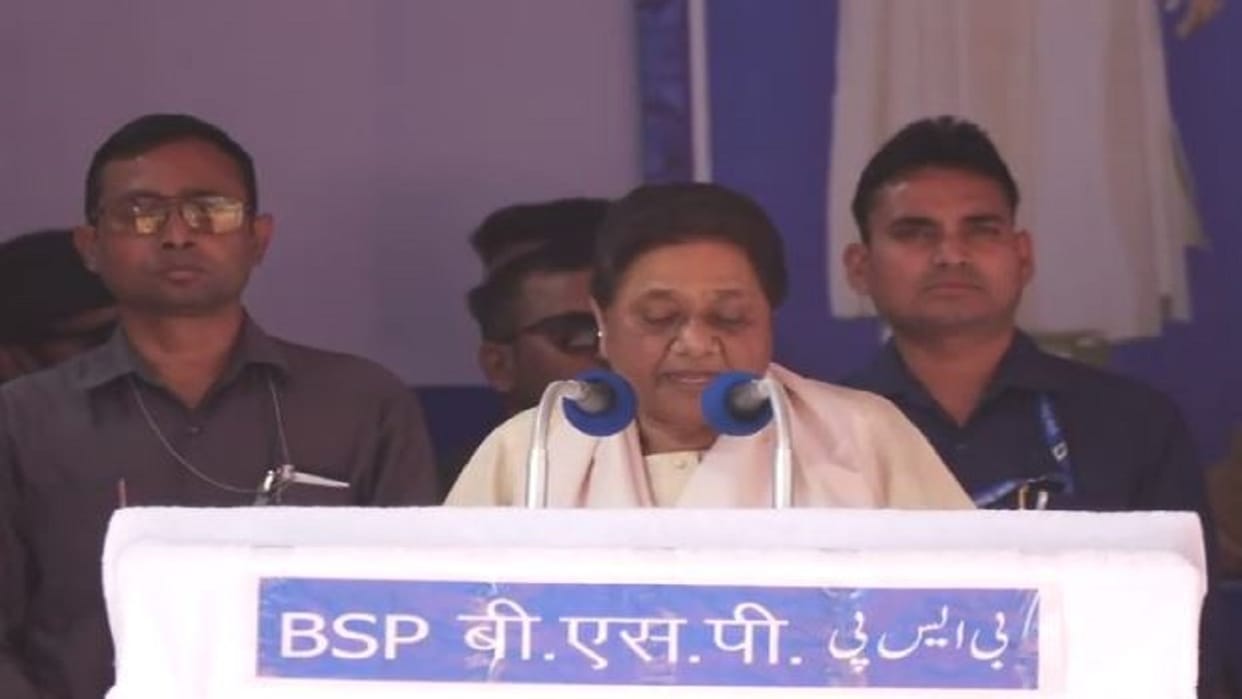 Mayawati made direct political attack on PM Modi in Budaun Rally