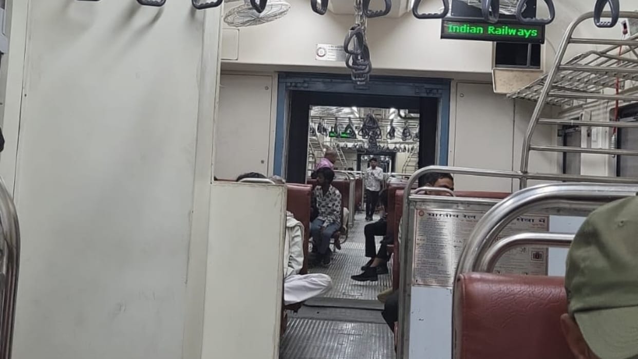 MEMU fast train will run from Govindpuri of Kanpur to Aligarh