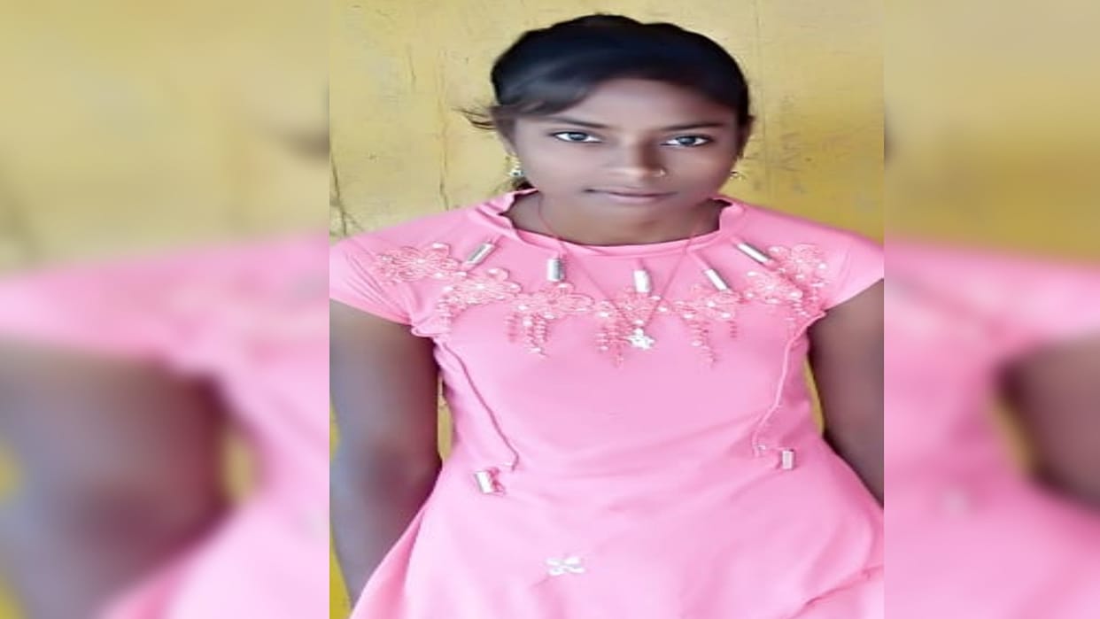 Dead body of BA final student found on railway tracks, accident or suicide, police engaged in investigation.