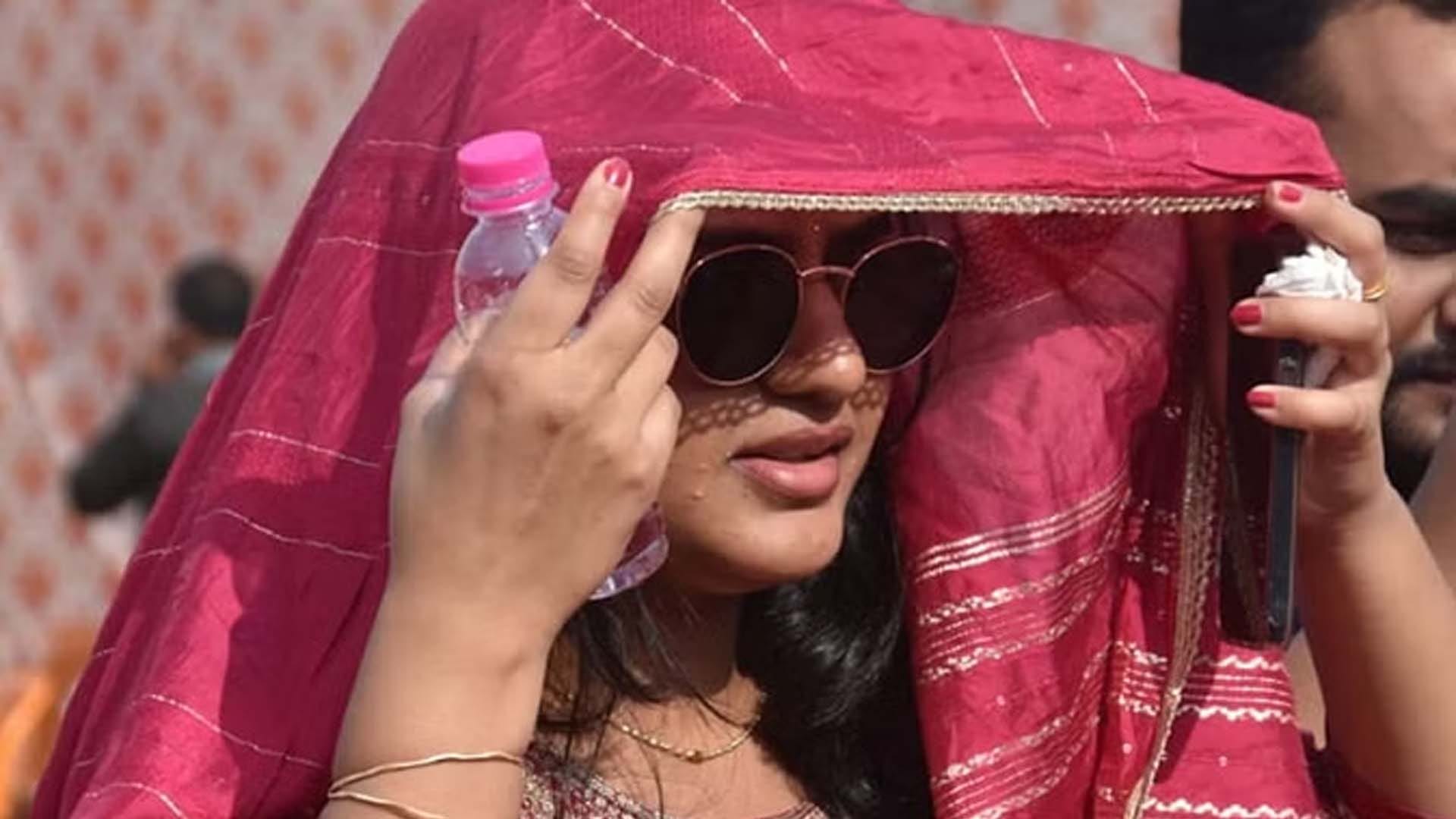 Meerut Weather Today: People came out wearing warm clothes in the morning cold, heat started troubling