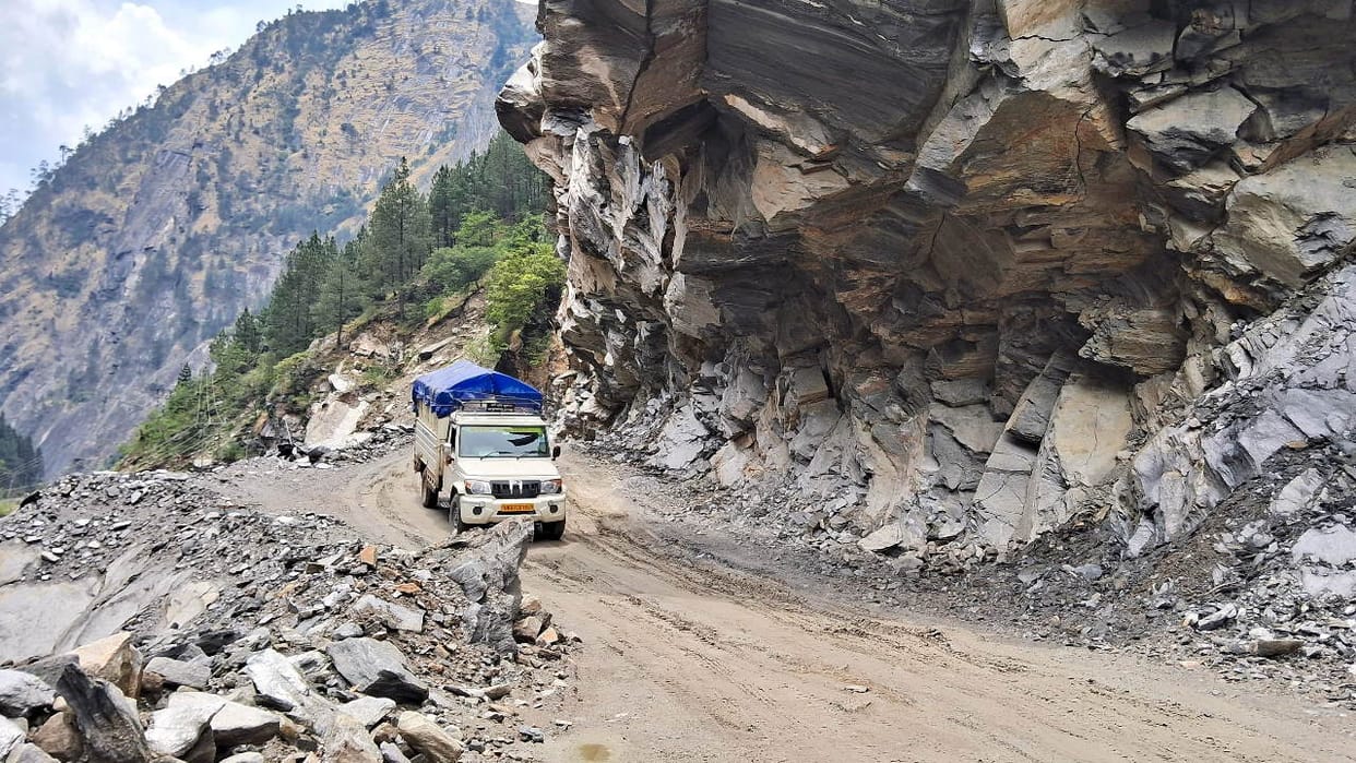 Chardham Yatra route 22 JCB will be deployed at sensitive places on Chardham route, increased during monsoon
