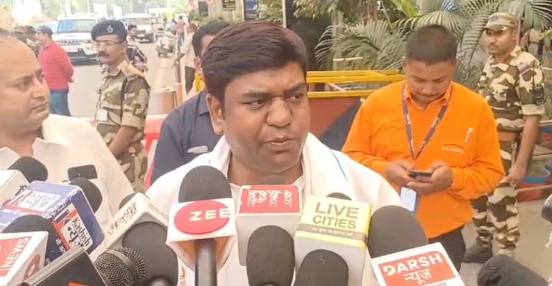 वीआईपी प्रमुख मुकेश सहनी।