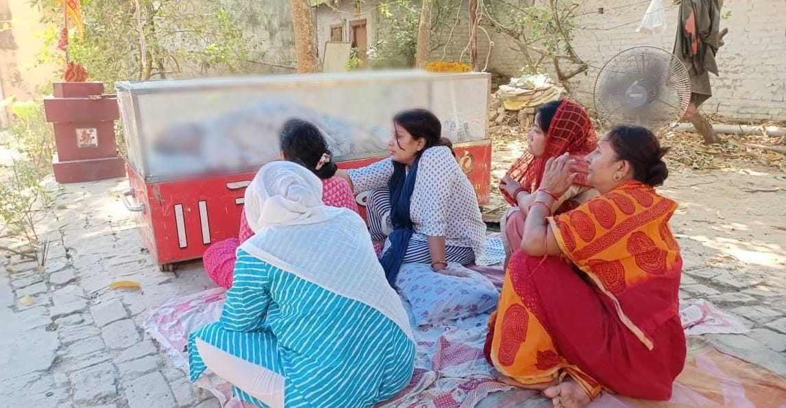 Bihar News : Teacher dies in Muzaffarpur; Claim of heat stroke, complaint against KK Pathak; heat web