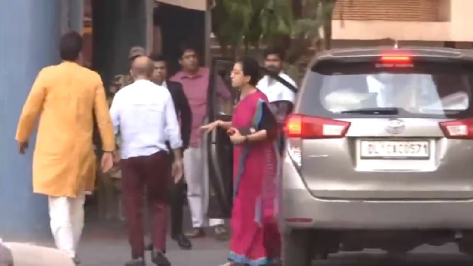 AAP leaders reached to meet EC regarding election campaign song ban