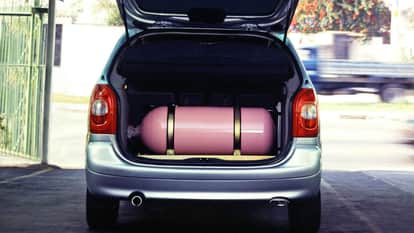 Top 5 Best CNG Cars in India: Mileage, Engine Specs and Starting Prices