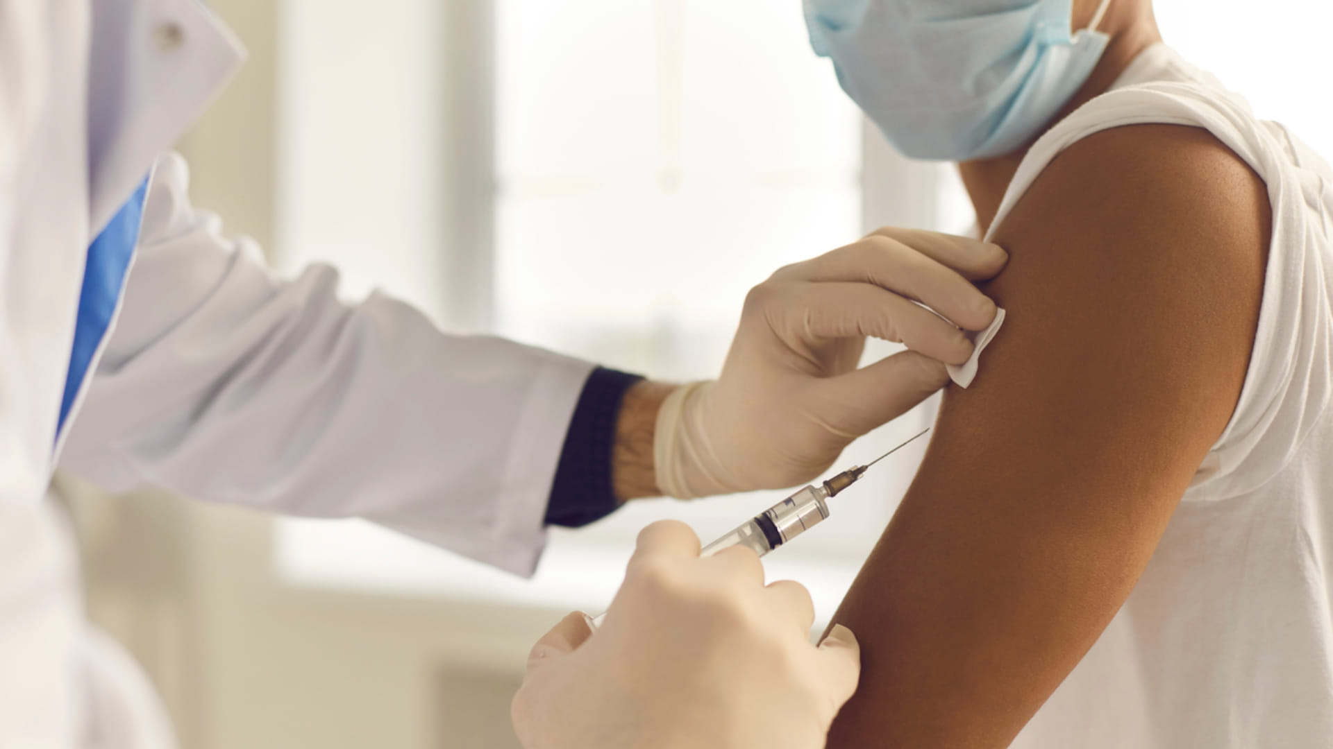 How can I protect myself from new xec COVID variant updated Vaccine for protection