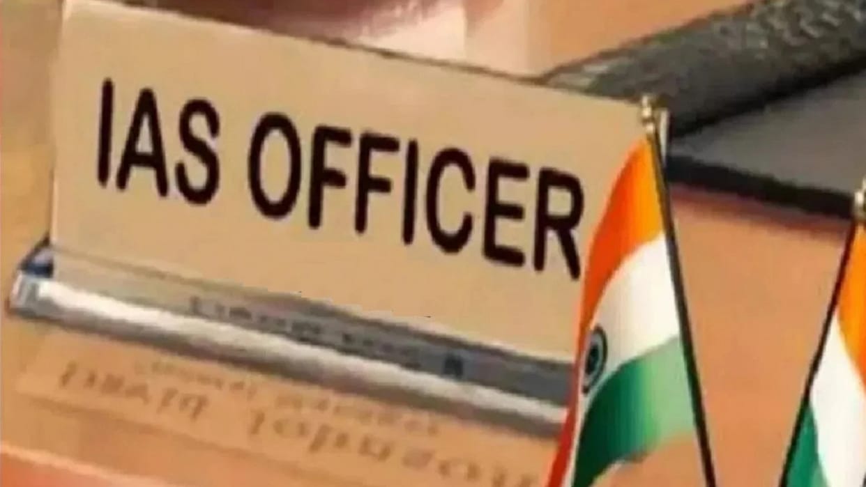 UP's senior IAS officer Dr Devesh Chaturvedi becomes the secretary of Krishi evm Kisan kalyan Vibhag.