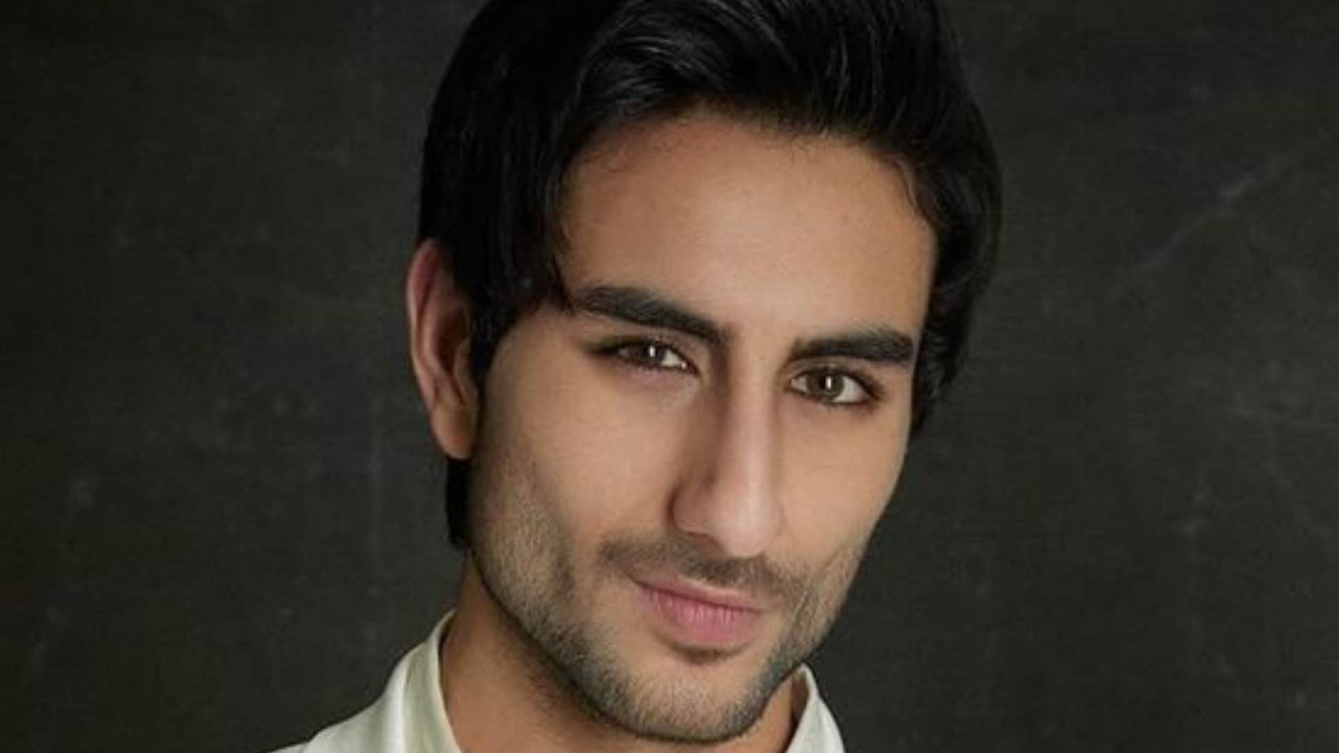 Saif Ali Khan Son Ibrahim Ali Khan Gym Bag Have Bizarre Item Social Media User Troll Him