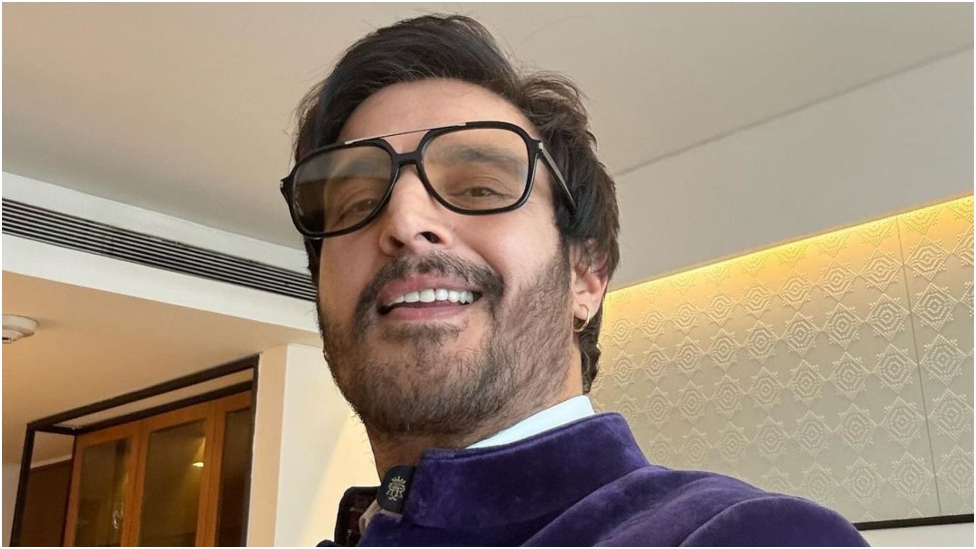 Jimmy Shergill Talks About His fees in Gulzar Maachis says took money from parents until he landed Mohabbatein