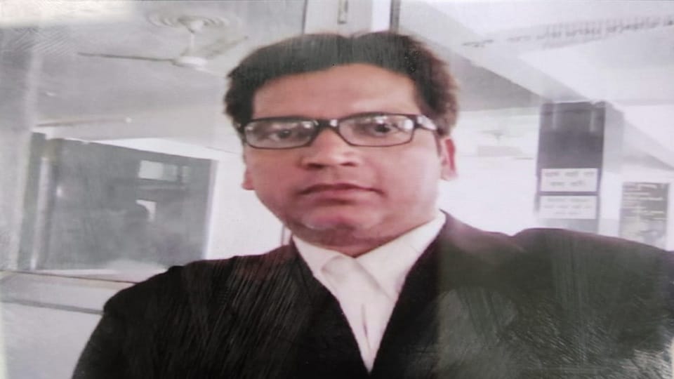 Advocate dies of heart attack in Allahabad High Court