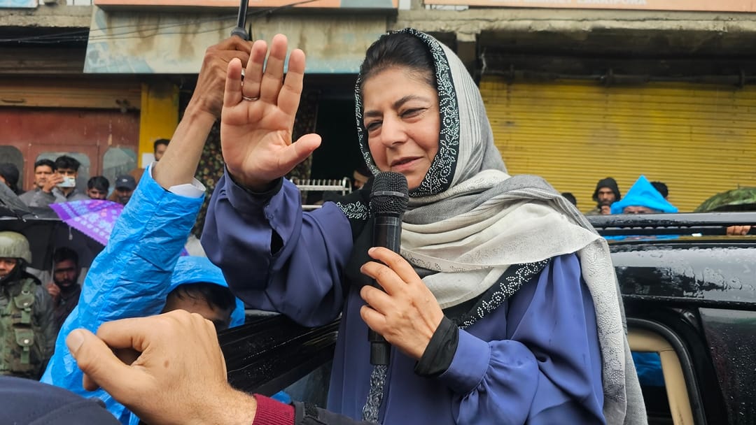 Election 2024 : Mehbooba mufti said BJP lost ground has nothing to say now elections should be held on time