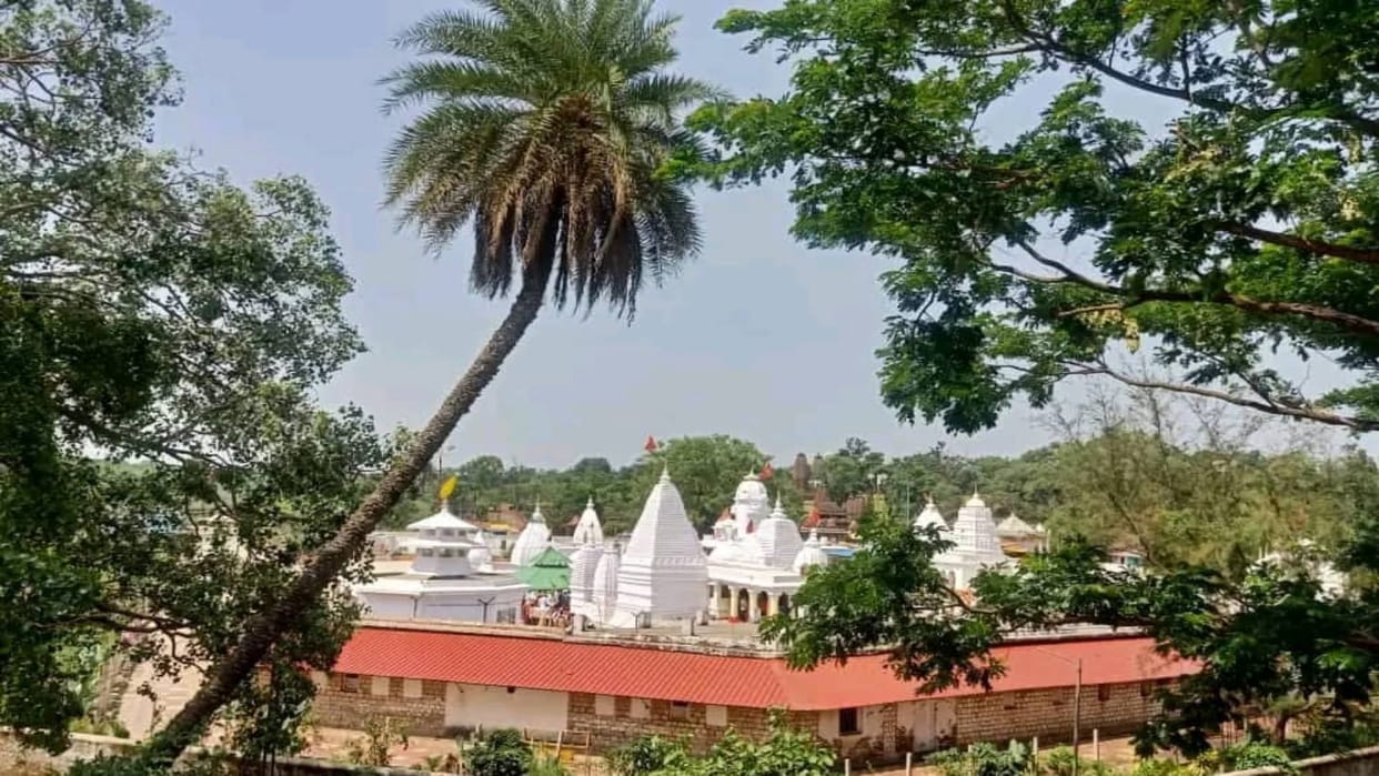 Anuppur Tourists like to visit Amarkantak most in summer tourists come from all over country and abroad