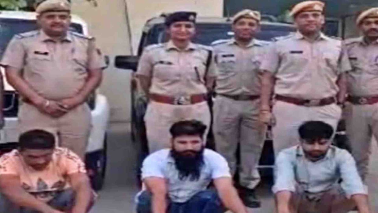 Churu News: Three kidnappers arrested for kidnapping two youths in front of SDM office.