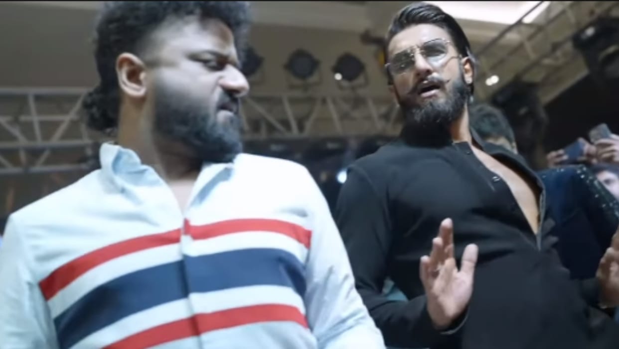 Ranveer Singh and Devi Sri Prasad dancing at Samantha Ruth Prabhu song Oo Antava From Pushpa film