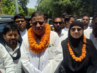 Loksabha Election 2024: BSP candidate Sarwar Malik files nomination on Lucknow seat.