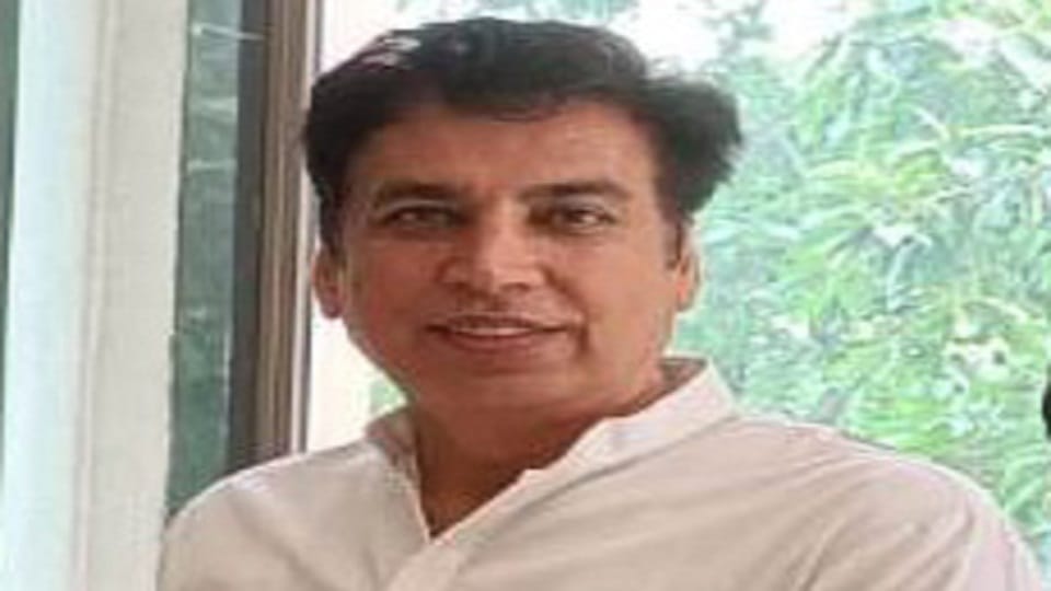 Delhi: Devendra Yadav faces many election challenges, time is short