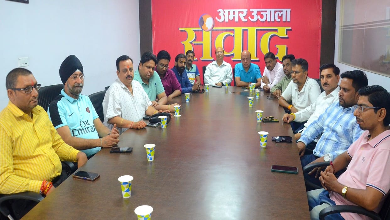 Bareilly Traders take unique initiative to make voters aware in lok sabha elections