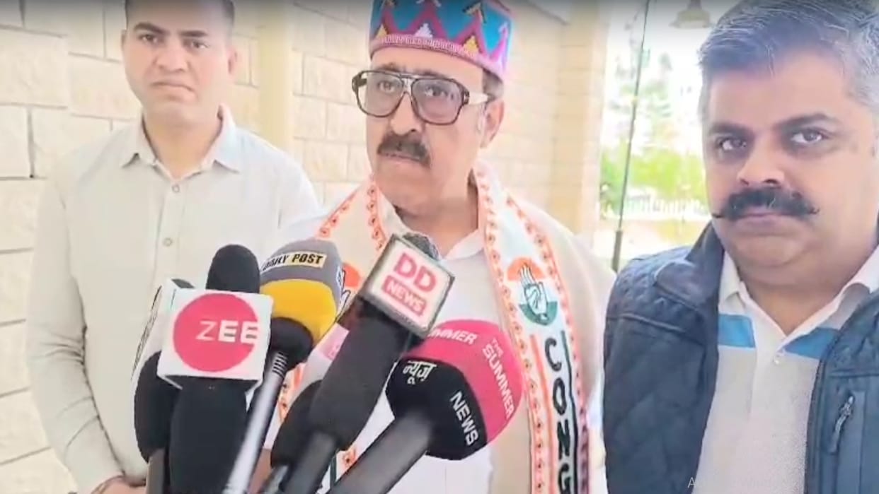 Anees Ahmed targeted Anurag, said visits Hamirpur like a Siberian bird