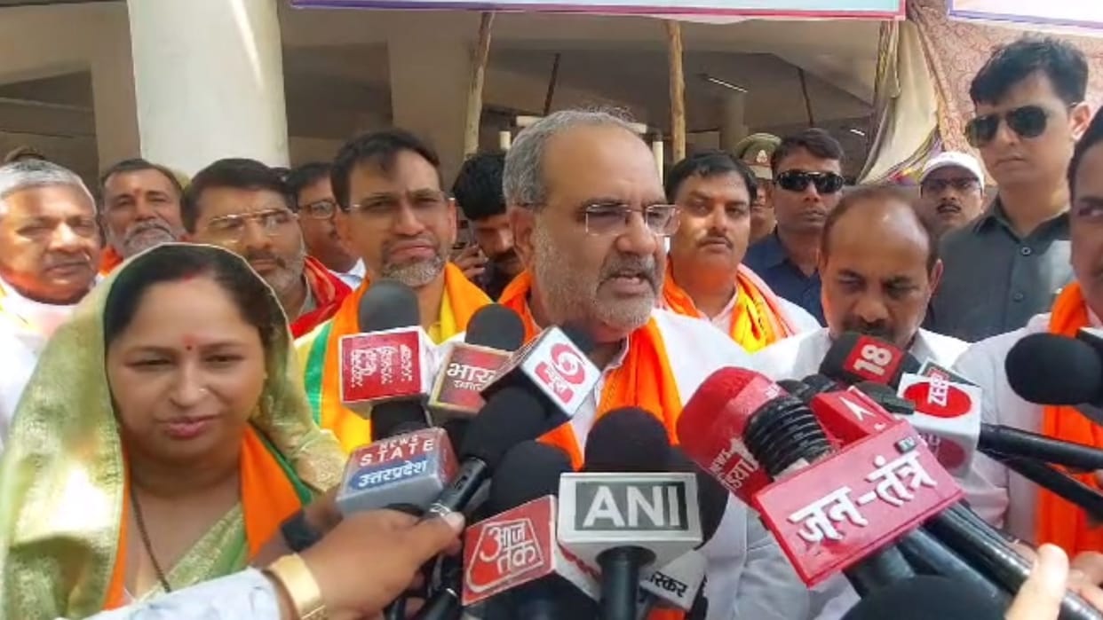 Lok sabha election BJP leader Bhupendra Singh Chaudhary participated in nomination of candidates in Azamgarh