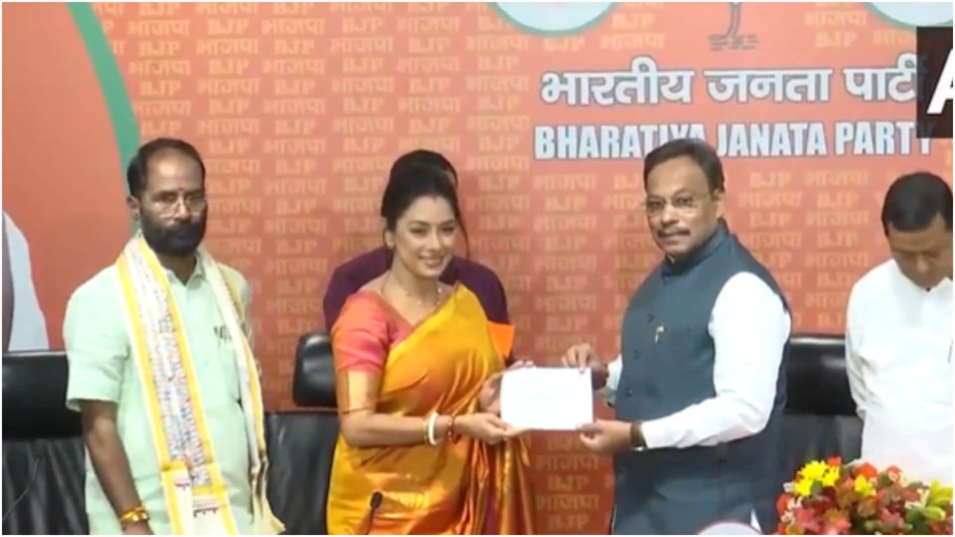 actress turned politician rupali ganguly Dipika Chikhlia shilpa shinde smriti irani rakhi sawant Arshi Khan